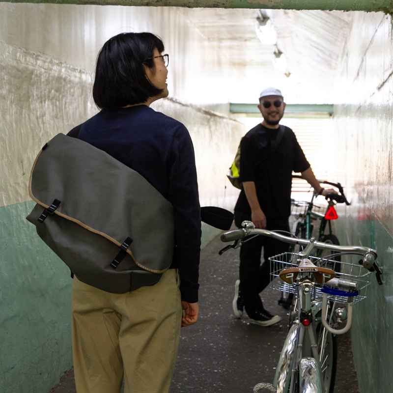 BLUE LUG* the messenger bag (purple/navy) - BLUE LUG GLOBAL ONLINE