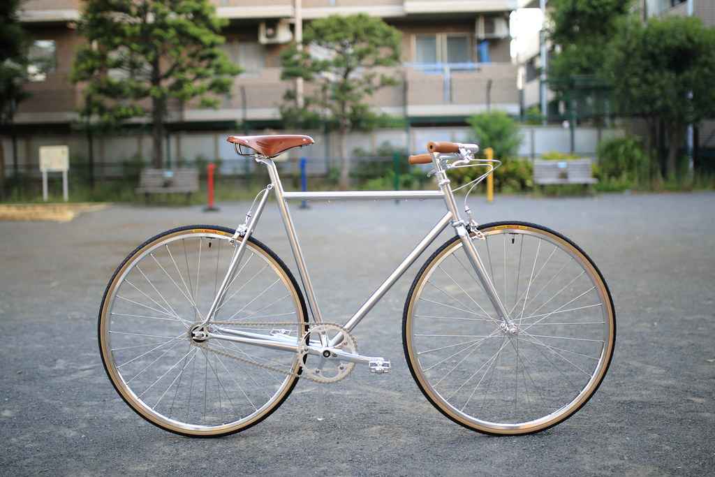 FAIRWEATHER* track frame (mach silver) - BLUE LUG GLOBAL