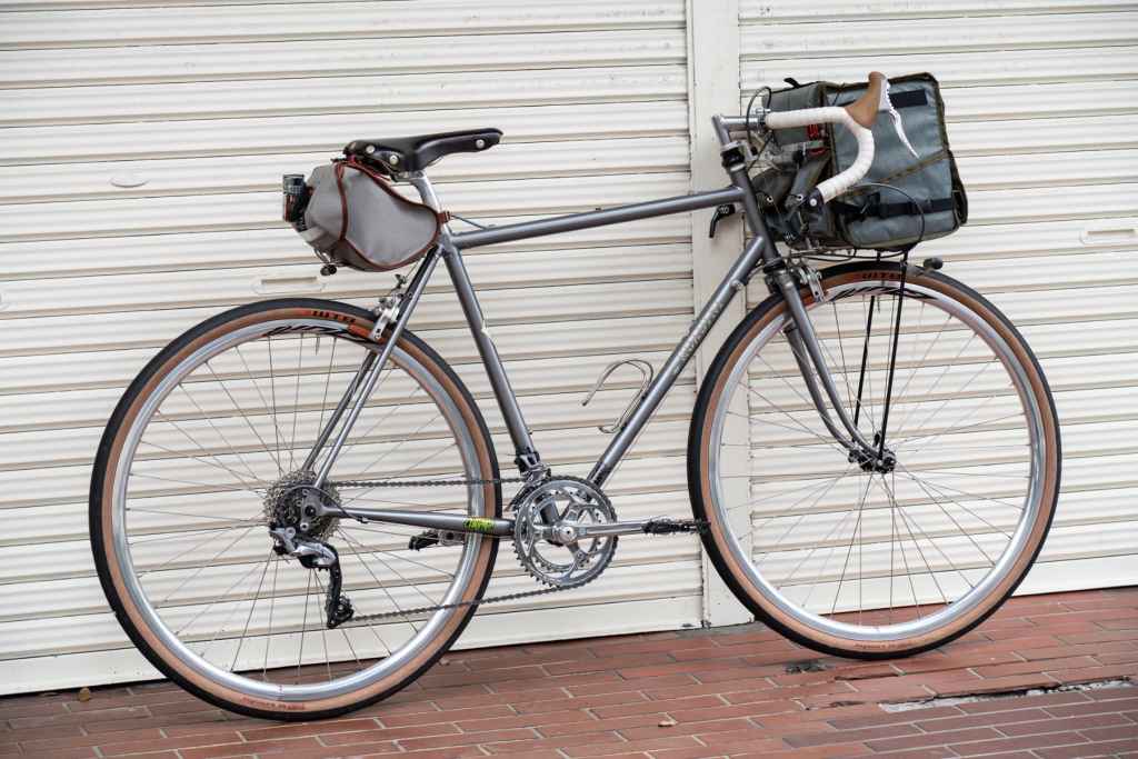 WTB Exposure 700× 36c WTB Exposure Tire 700 x 36 TCS Tubeless Folding Black/Tan