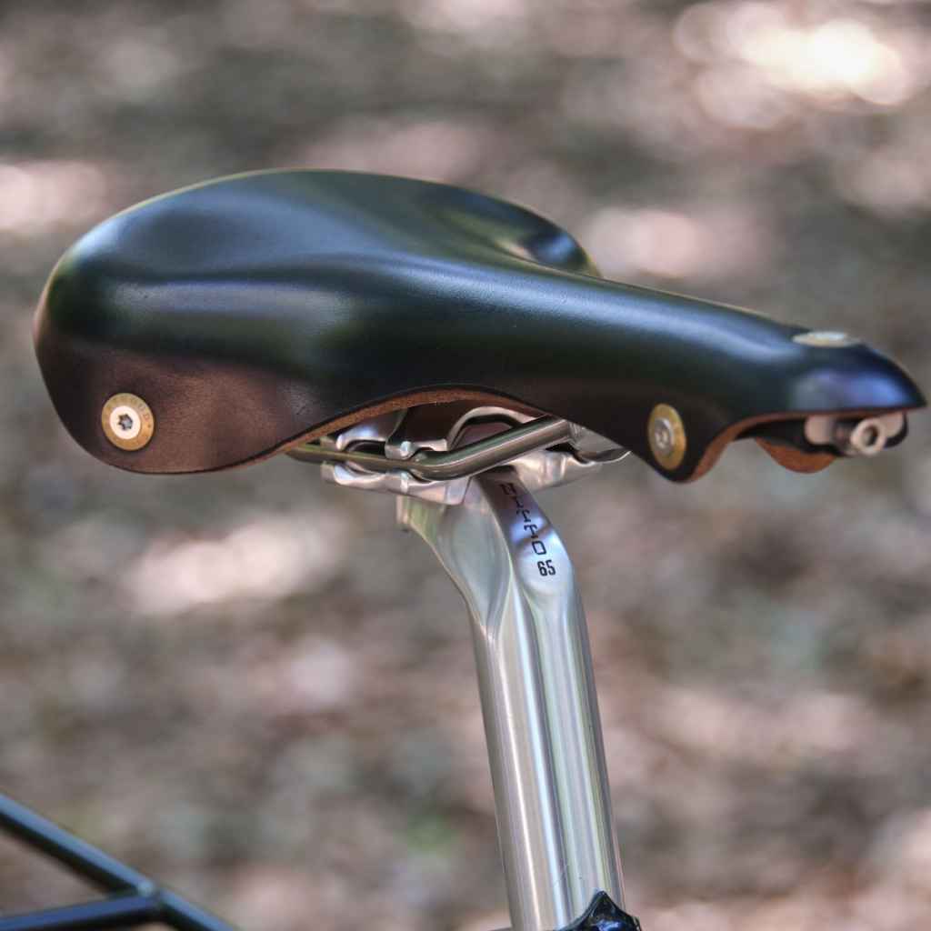 BERTHOUD* galibier leather saddle (black) - BLUE LUG GLOBAL ONLINE