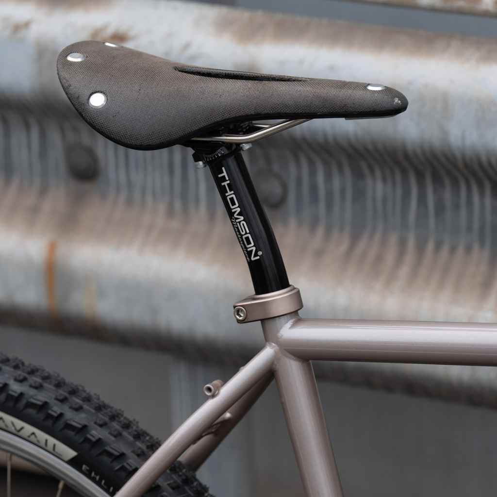 THOMSON* masterpiece setback seatpost (black) - BLUE LUG