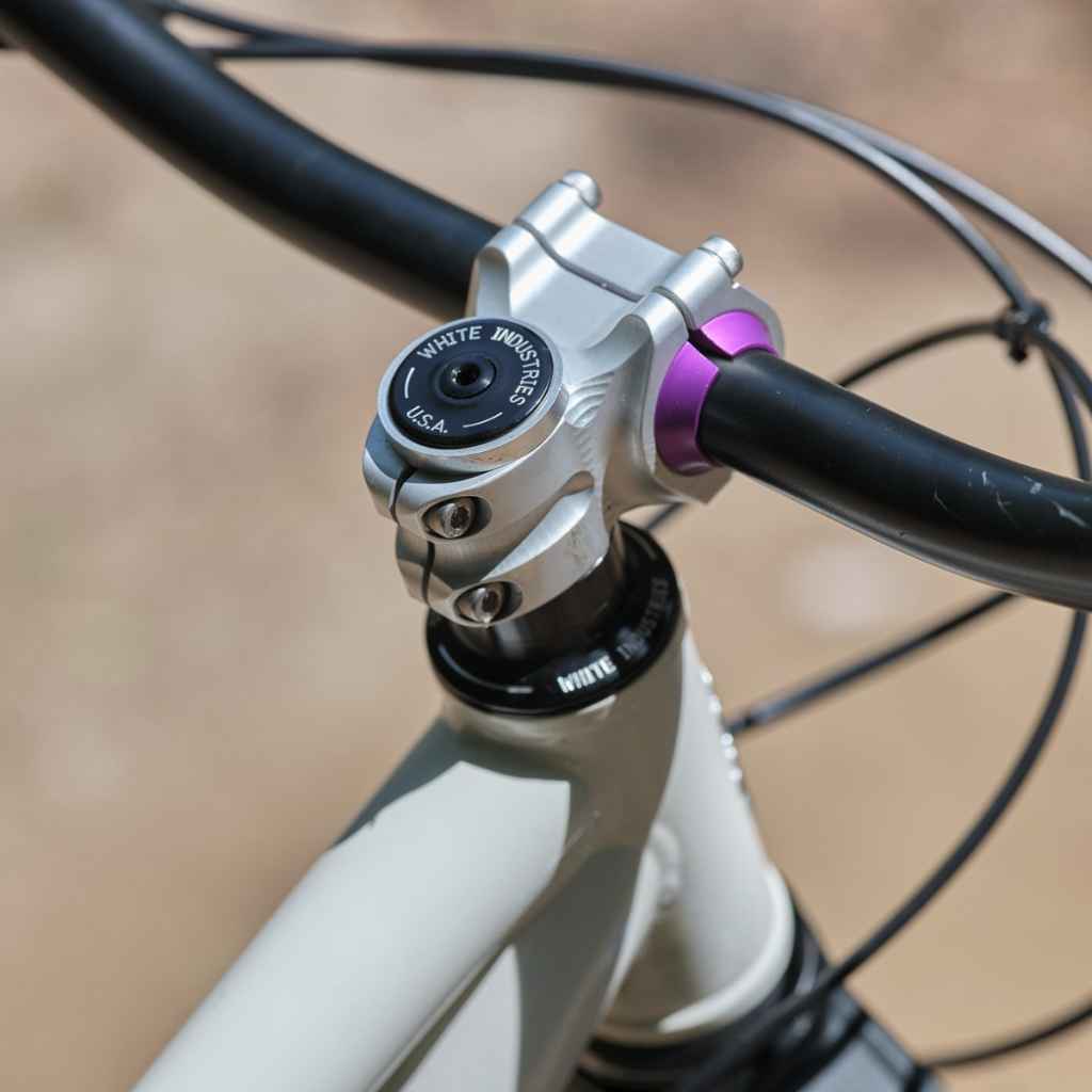 PAUL* φ35 boxcar stem (silver) - BLUE LUG GLOBAL ONLINE STORE