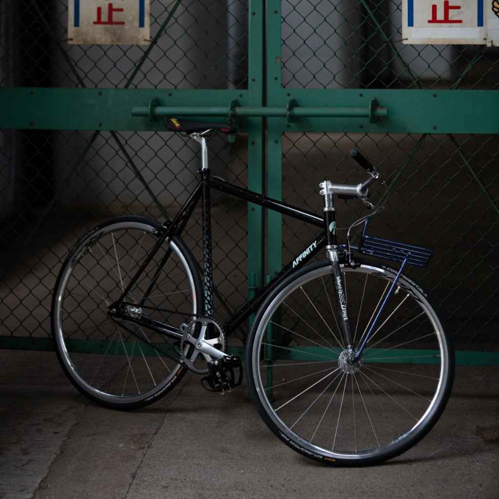 AFFINITY CYCLES* 2024 lo pro track frame (keirin sparkle