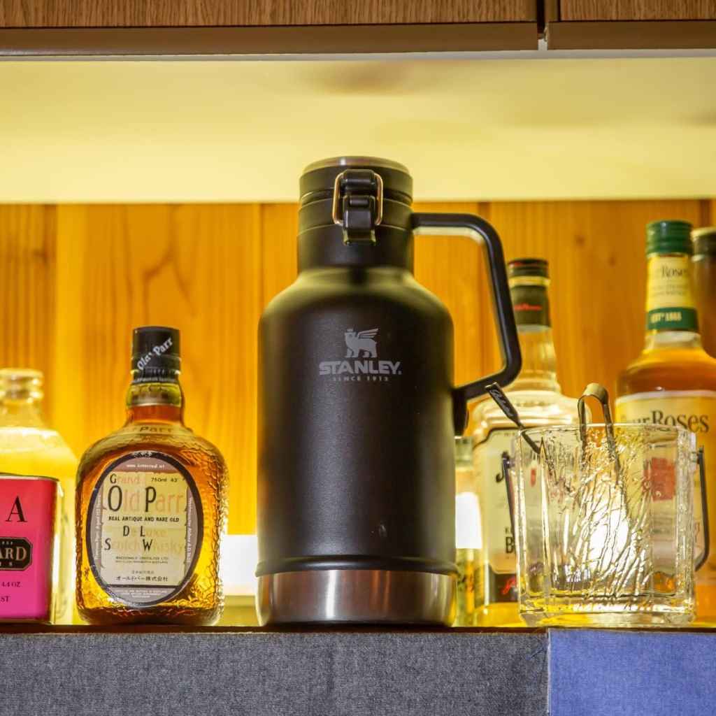 STANLEY* classic growler (matte black) - BLUE LUG GLOBAL ONLINE STORE