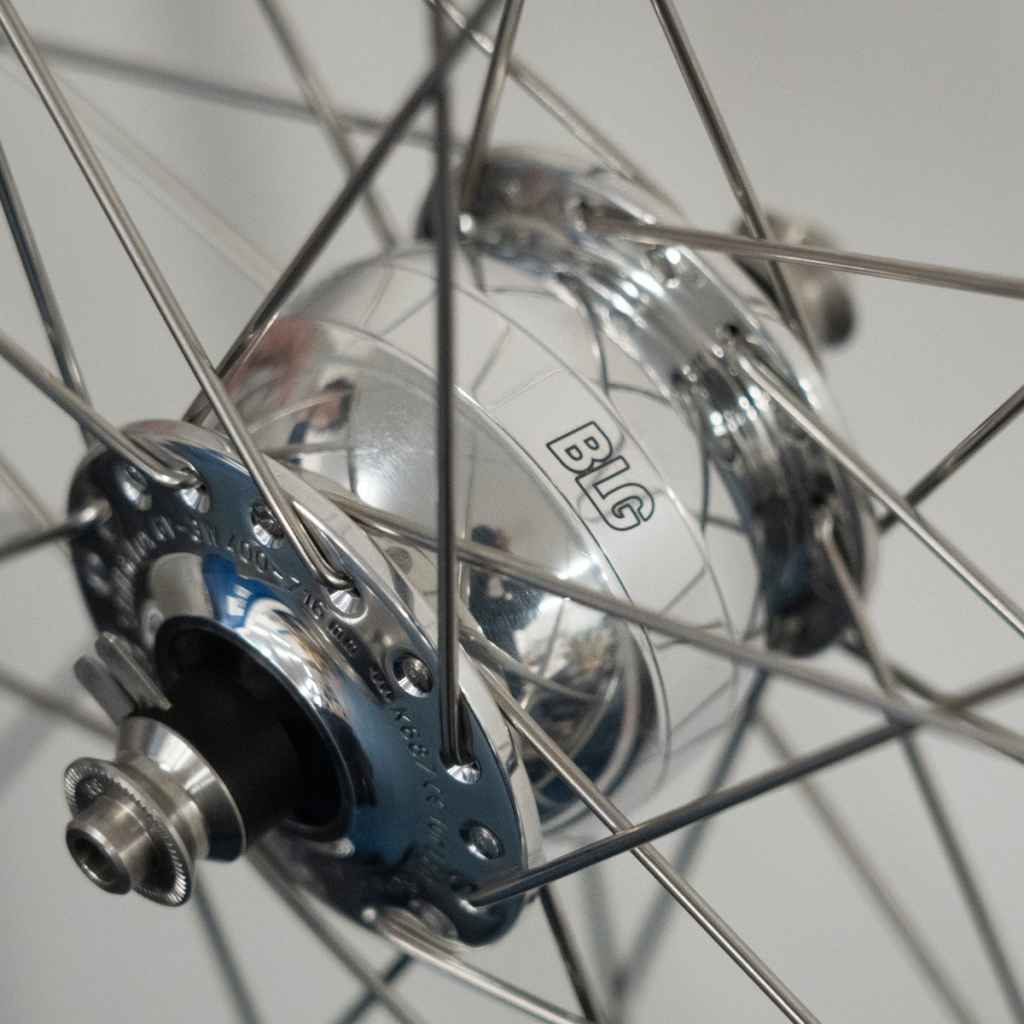 VELOCITY×SON NABENDYNAMO* a23 dynamo wheel (silver) - BLUE LUG