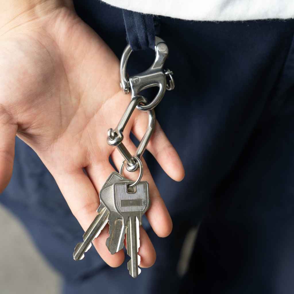anchor-bow-shackle-self-