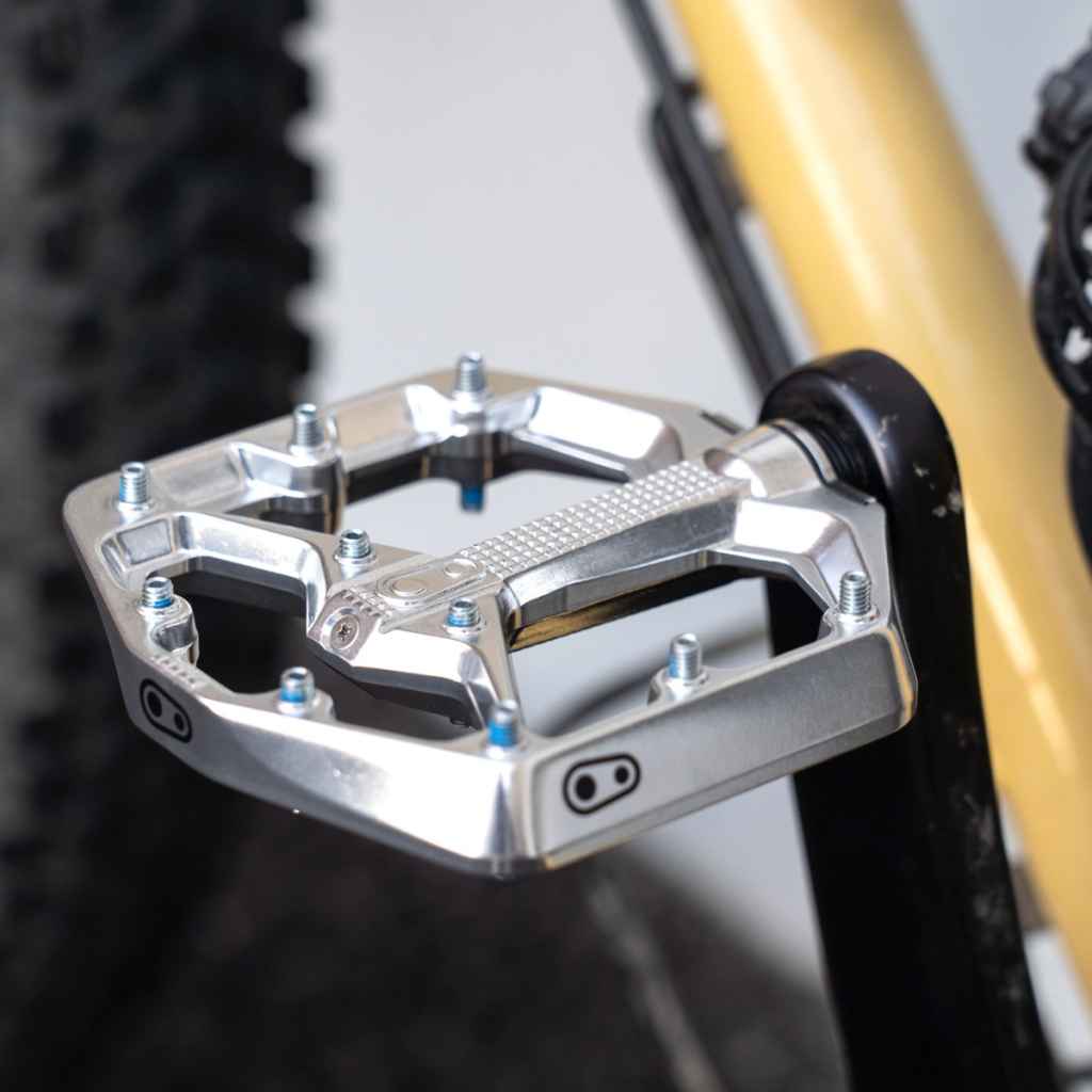 CRANK BROTHERS* stamp7 pedal LTD (small/polish) - BLUE LUG