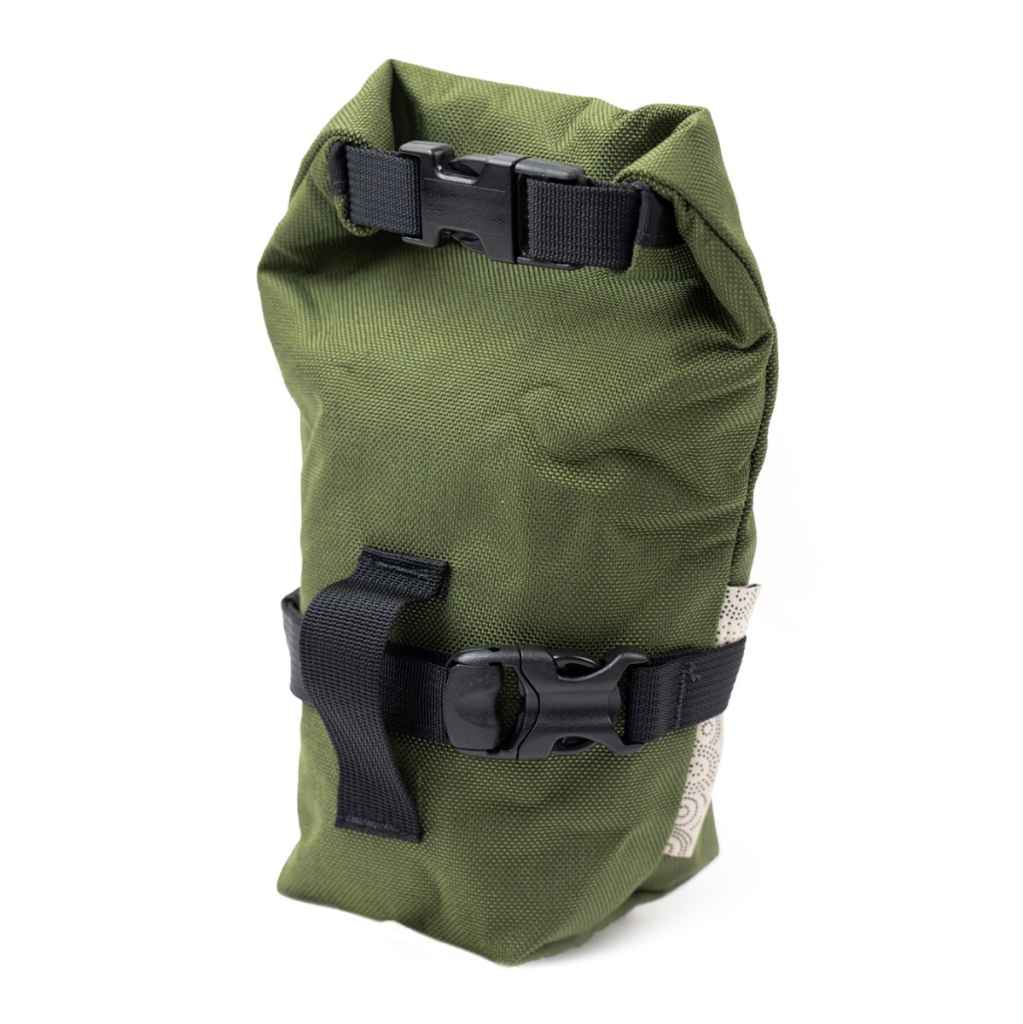 アクセサリー OUTERSHELL Rolltop Saddlebag (olive) OUTER SHELL ADVENTURE* rolltop saddlebag (olive drab) - BLUE