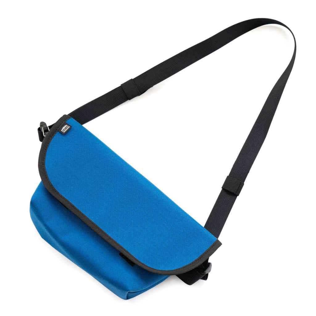 BLUE LUG* hip messenger (blue) - BLUE LUG GLOBAL ONLINE STORE