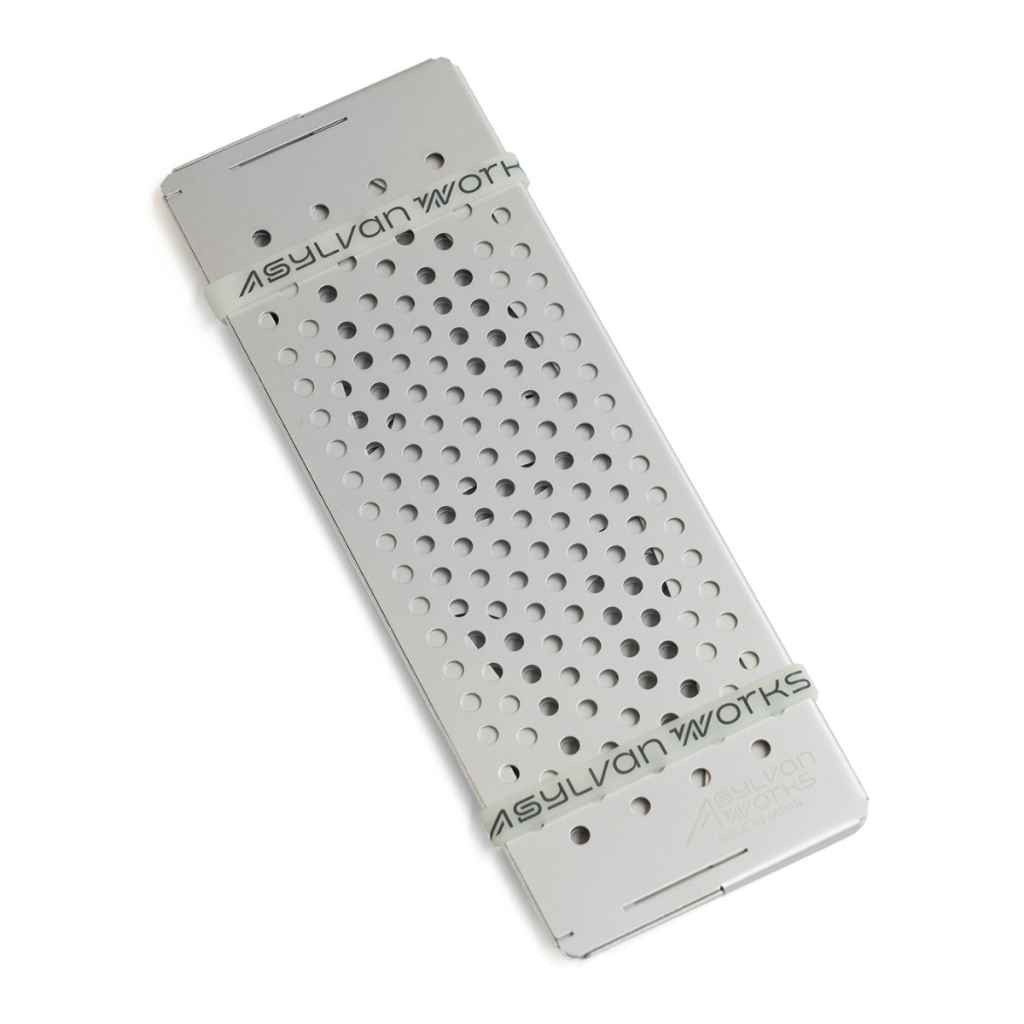 SYLVAN WORKS* solow table (silver) - BLUE LUG GLOBAL ONLINE STORE