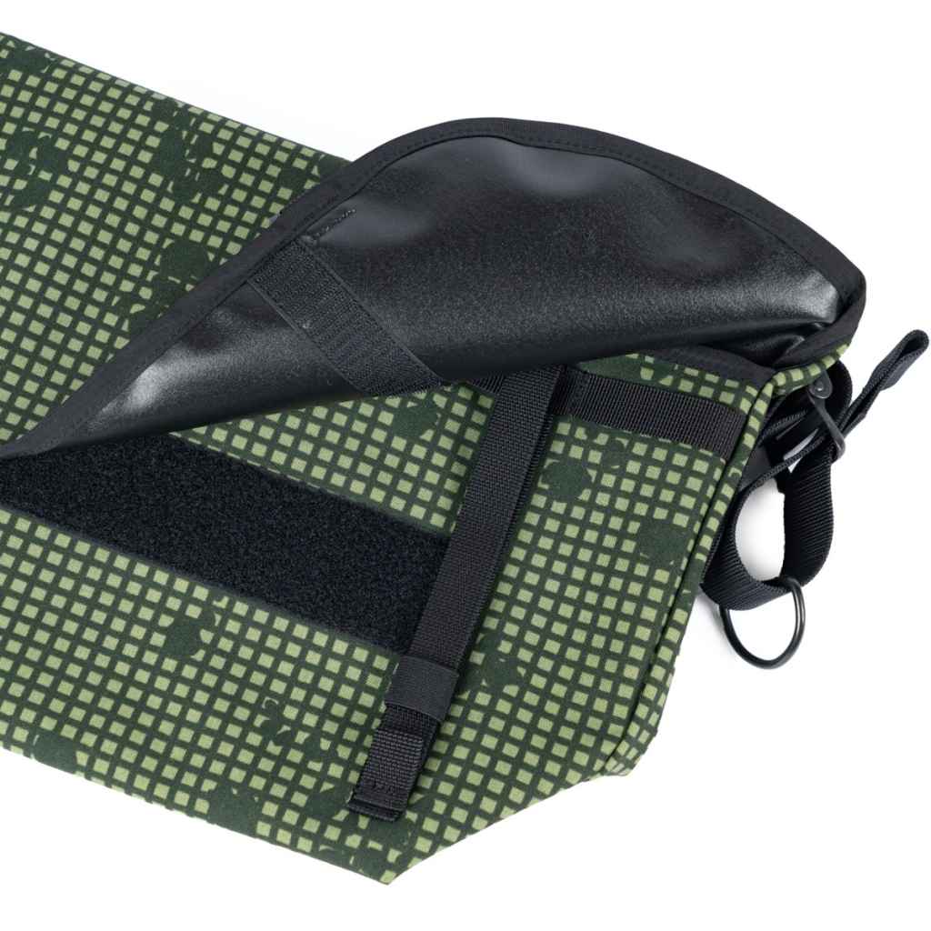 アクセサリー *BLUE LUG* the messenger bag half (navy) BLUE LUG* the messenger bag half (night camo) - BLUE LUG