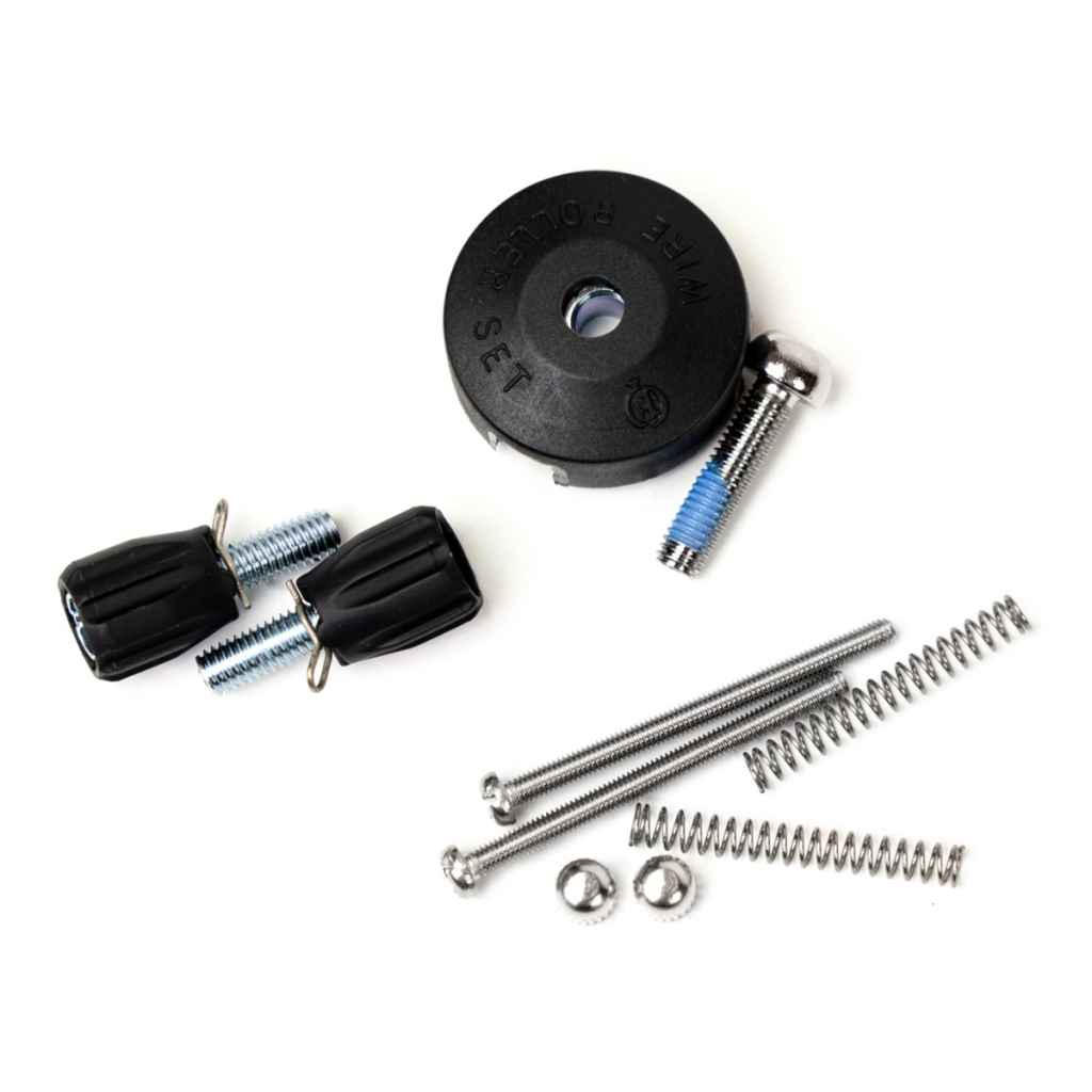 BLACK MOUNTAIN CYCLES* monstercross V6 frame set (cranberry