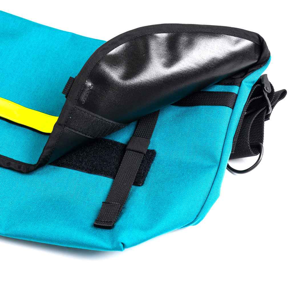 BLUE LUG* the messenger bag half (turquoise/reflector
