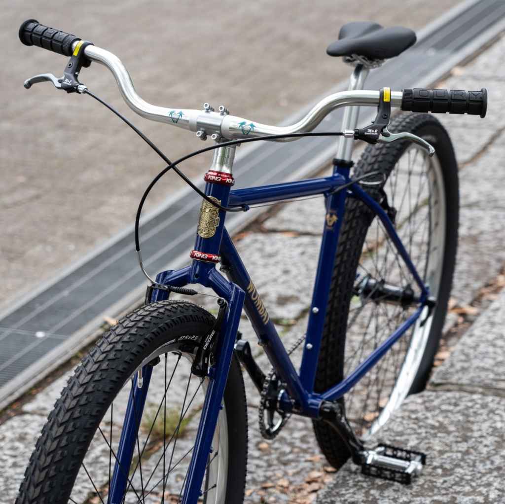 CRUST BIKES* harvey mushman riser bar (black) - BLUE LUG