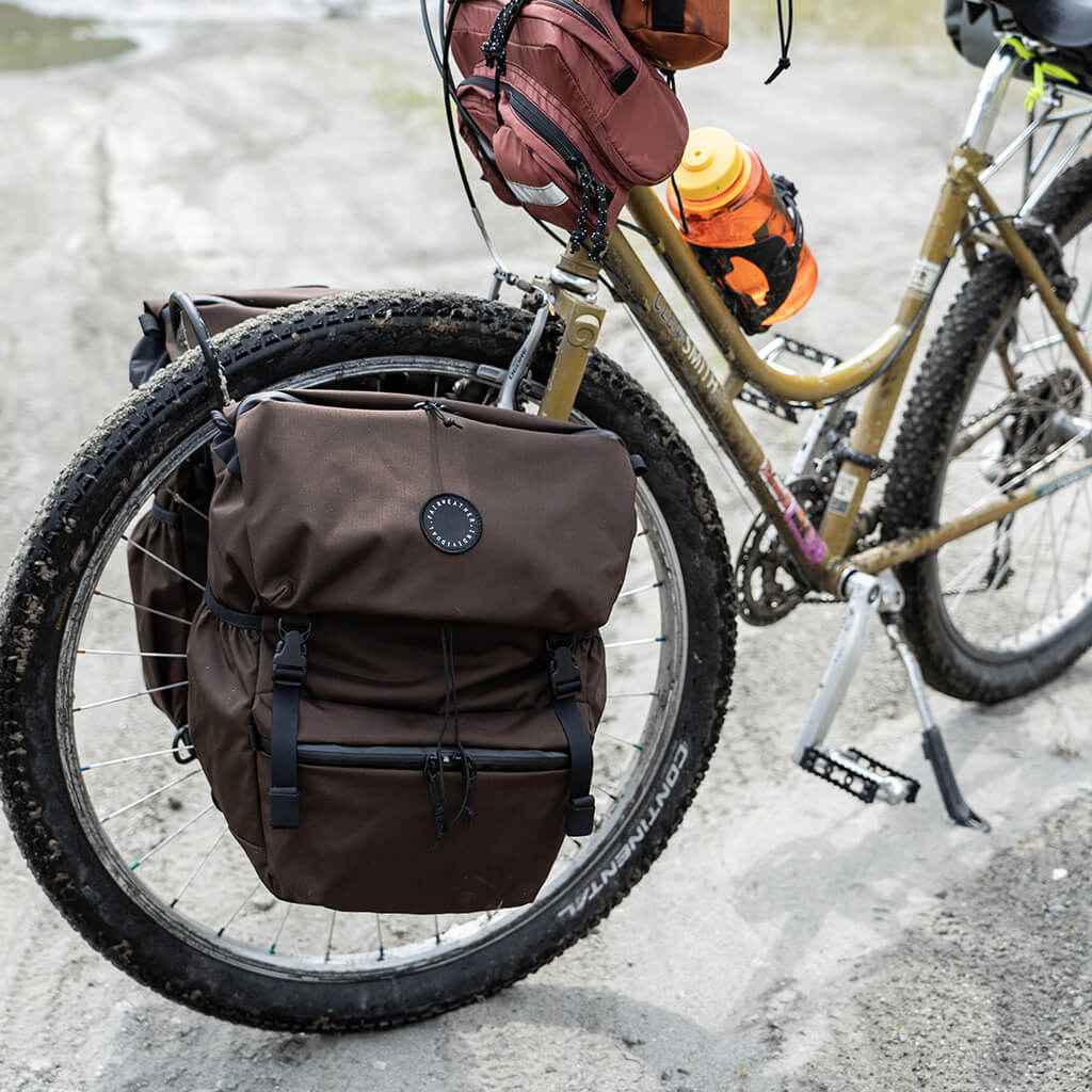 FAIRWEATHER flap top pannier フェアウェザー パニア FAIRWEATHER* flaptop pannier (cordura/leopard) - BLUE LUG GLOBAL