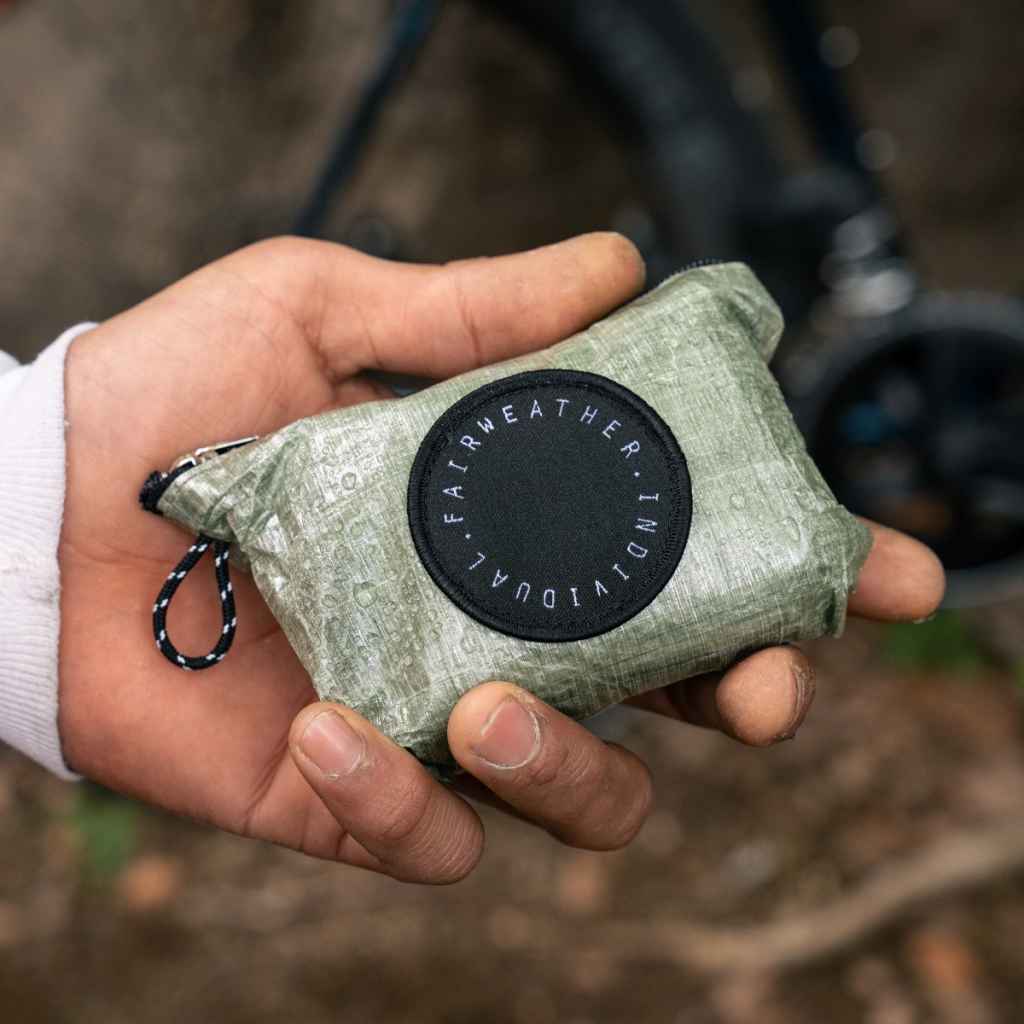 FAIRWEATHER* packable sacoche (dyneema olive) - BLUE LUG