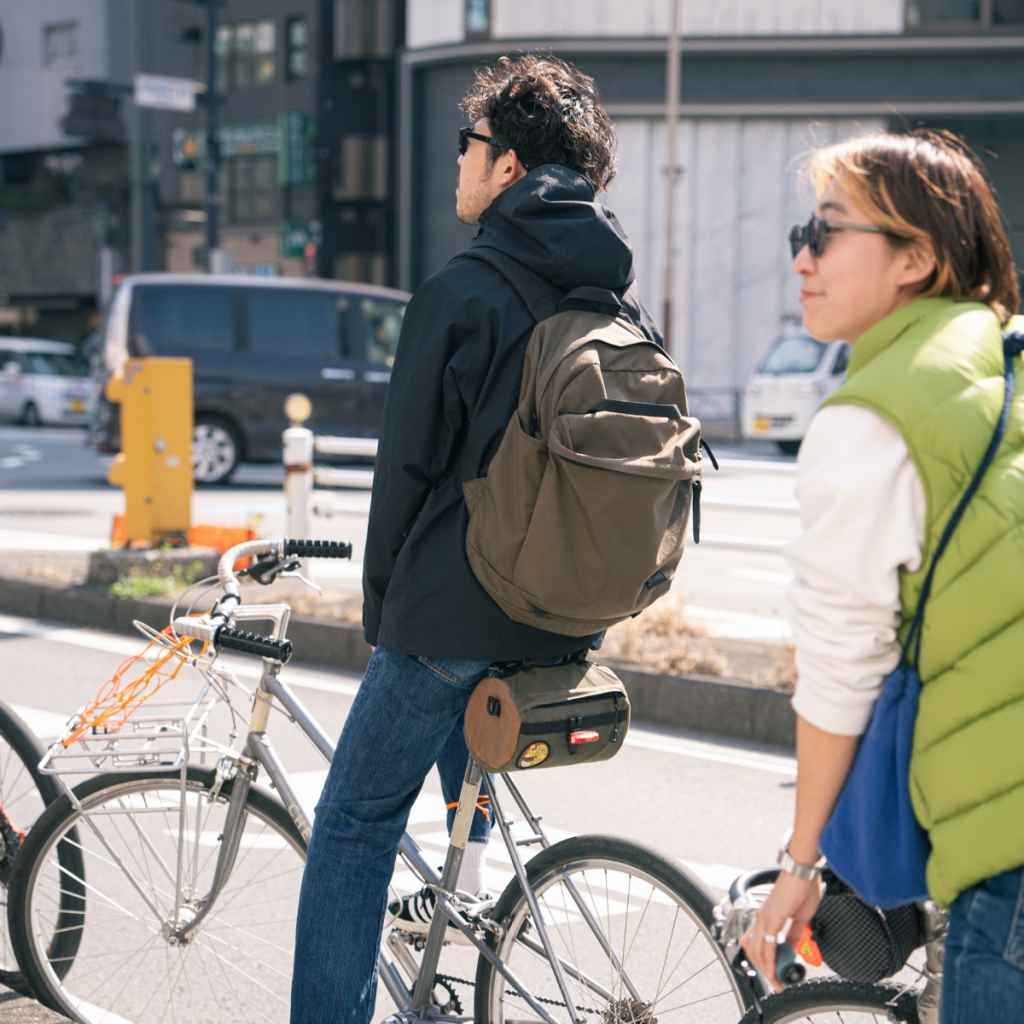 BLUE LUG* THE DAY PACK (black/yellow reflector) - BLUE LUG GLOBAL