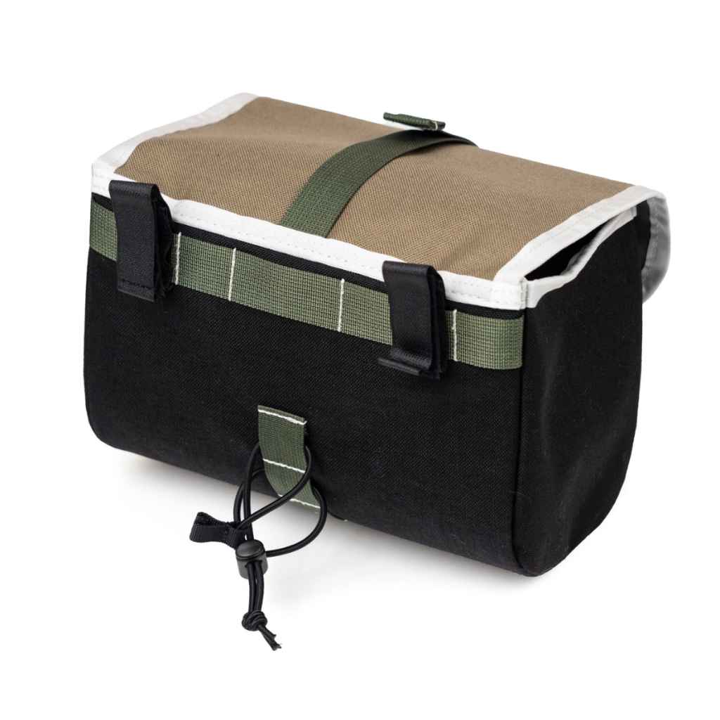 かませ犬 THE INCONVENIENCE STORE BLUE LUG THE INCONVENIENCE STORE×BLUE LUG* bento bag (black) - BLUE