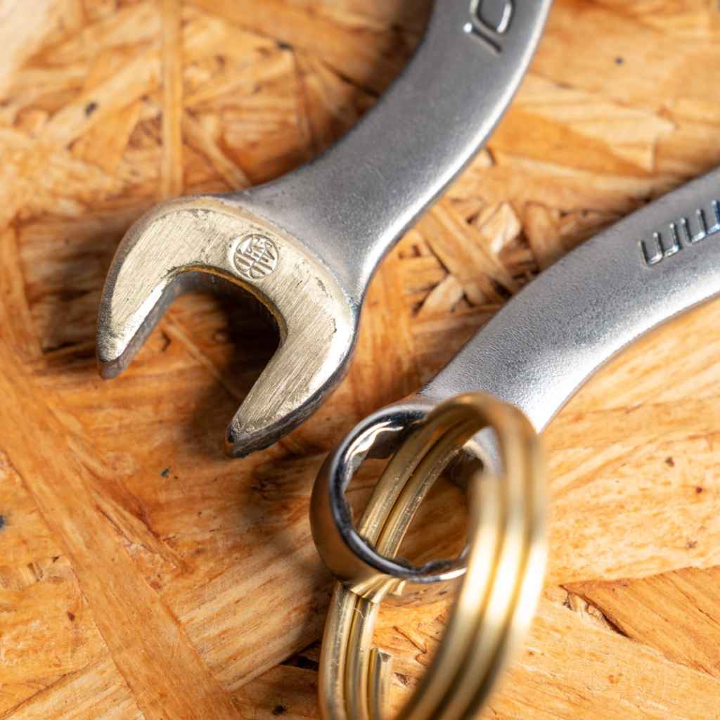 REW10 WORKS* wrench key hook (snap-on） - BLUE LUG GLOBAL ONLINE STORE