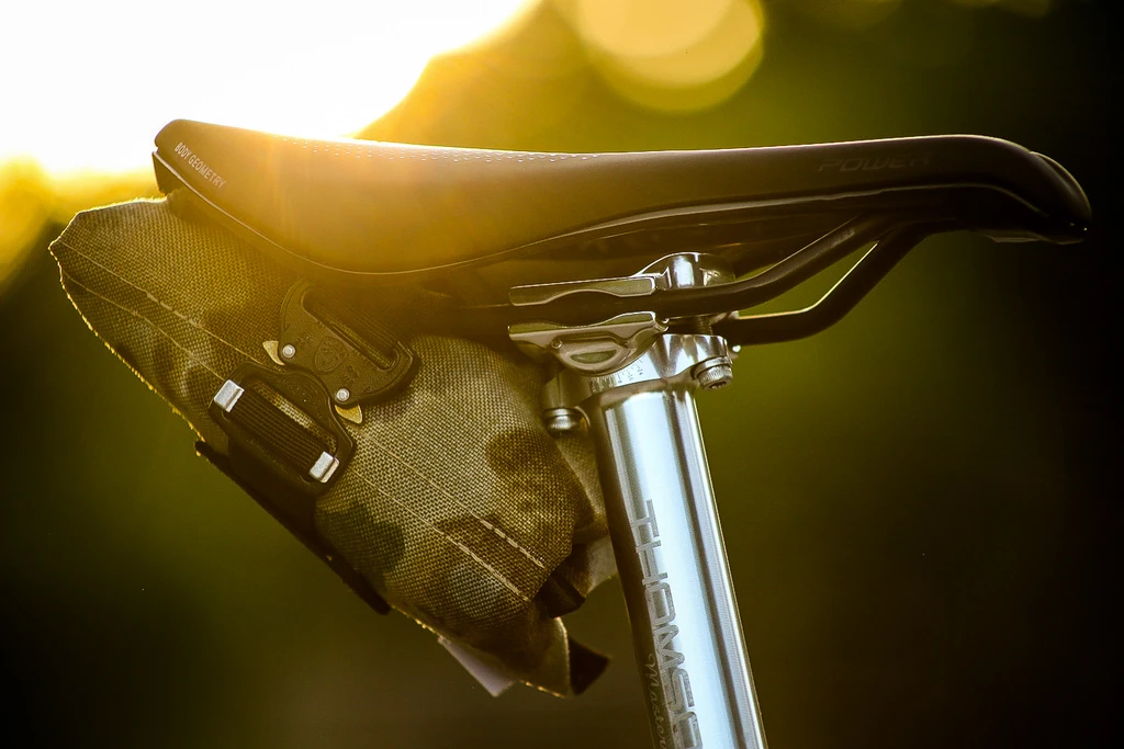 アクセサリー bluelug REALM saddle tool roll REALM* saddle tool roll cobra buckle (Ice dyed) - BLUE LUG GLOBAL