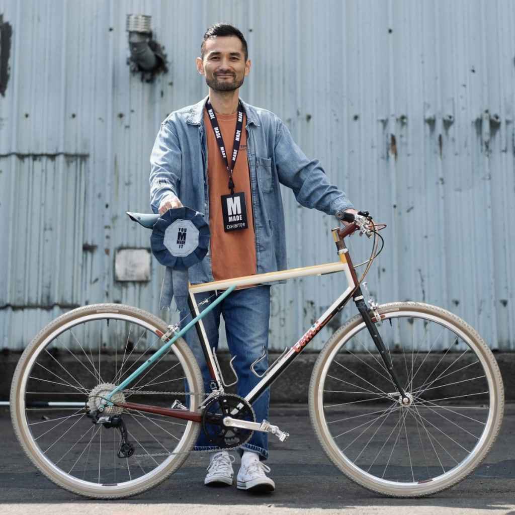 SIM WORKS* × TOMII CYCLES faraway tire (sand beige) - BLUE LUG