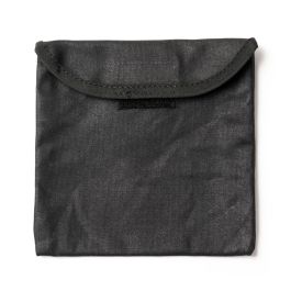 Eerder Metaal* pouch (wax black) - BLUE LUG GLOBAL ONLINE STORE